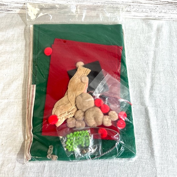 Vintage hobby Kraft Eric elf craft kit holiday Christmas decor - Picture 4 of 4